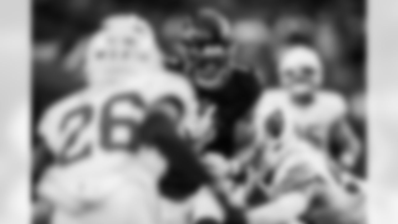 Atlanta Falcons running back Bijan Robinson #7 carries the ball during the third quarter of the Week 16 Game against the Arizona Cardinals at State Farm Stadium in Glendale, Arizona on Sunday, December 21, 2025. (Photo by Jay Bendlin/Atlanta Falcons)