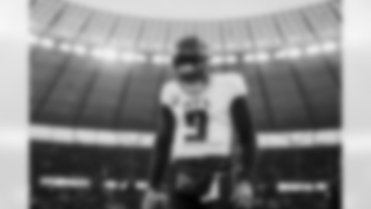 Atlanta Falcons quarterback Michael Penix Jr. #9 warms up before the Week 10 Game against the Indianapolis Colts at Olympic Stadium in Berlin, Germany on Sunday, November 9, 2025. (Photo by Jay Bendlin/Atlanta Falcons)