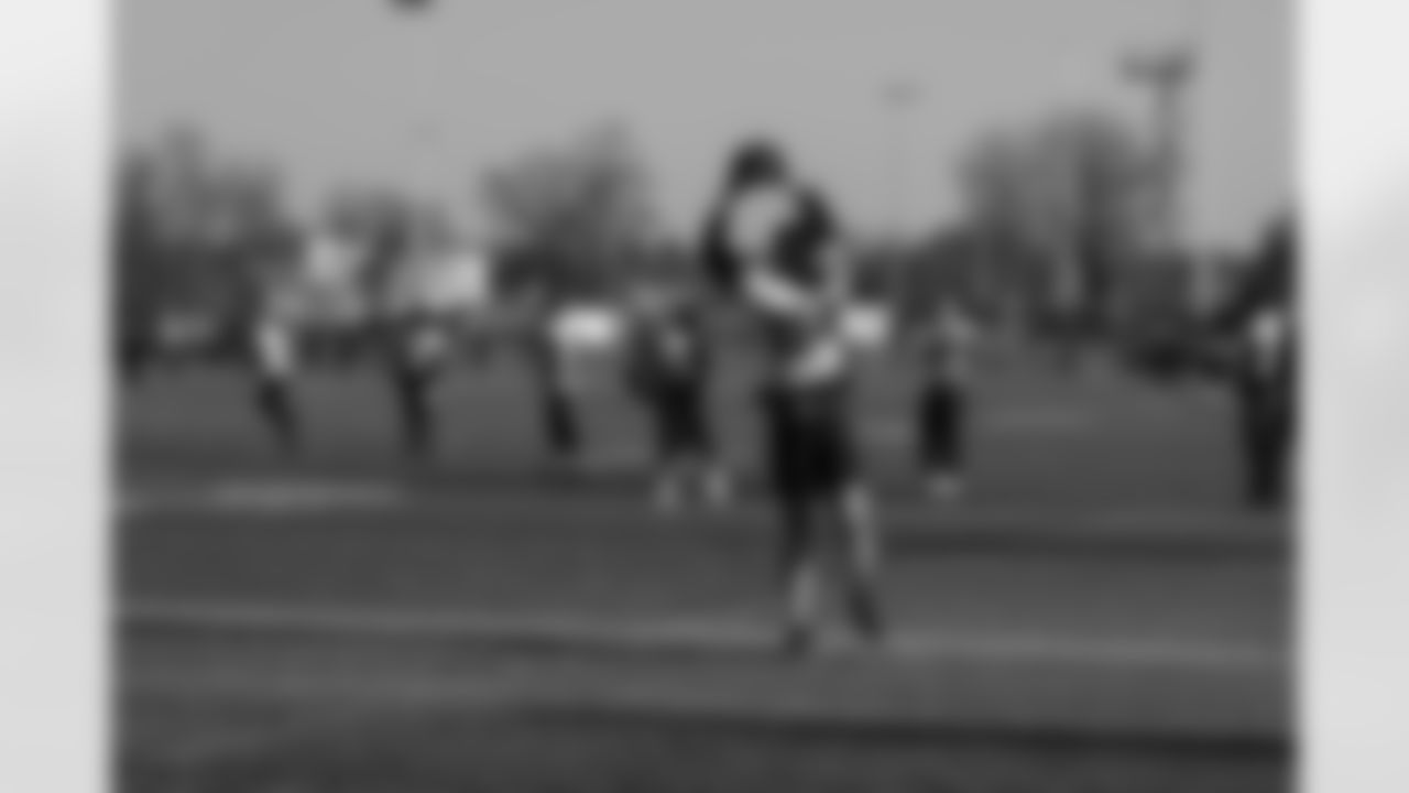 Atlanta Falcons tight end Feleipe Franks #84 during practice at the FC Union Berlin Training Facility in Berlin, Germany on Friday, November 7, 2025. (Photo by Taylor McLaughlin/Atlanta Falcons)