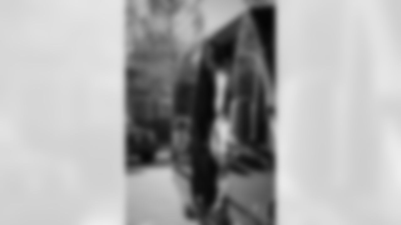 Atlanta Falcons cornerback A.J. Terrell Jr. #24 arrives before the Week 18 Game against the New Orleans Saints at Mercedes-Benz Stadium in Atlanta, Georgia on Sunday, January 4, 2026. (Photo by Brandon Magnus/Atlanta Falcons)