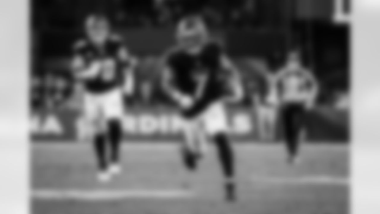 Atlanta Falcons running back Bijan Robinson #7 carries the ball during the second quarter of the Week 16 Game against the Arizona Cardinals at State Farm Stadium in Glendale, Arizona on Sunday, December 21, 2025. (Photo by Howard Lao/Atlanta Falcons)