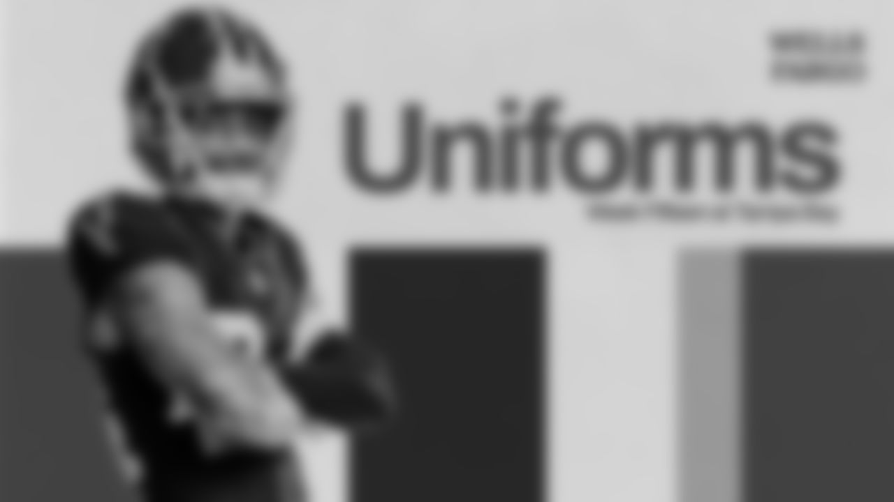 AF_25_DM_Throwback-Uniforms