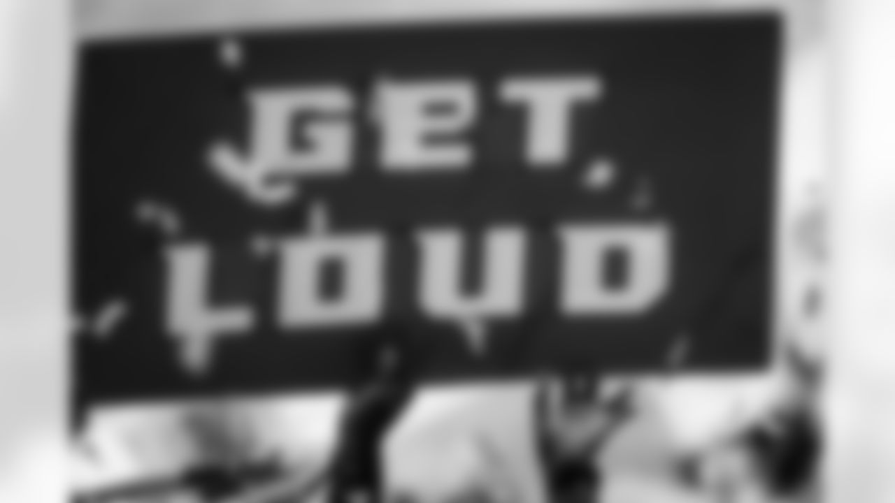 Atlanta Falcons fans wave a sign during the Week 18 Game against the New Orleans Saints at Mercedes-Benz Stadium in Atlanta, Georgia on Sunday, January 4, 2026. (Photo by Steven Burroughs/Atlanta Falcons)