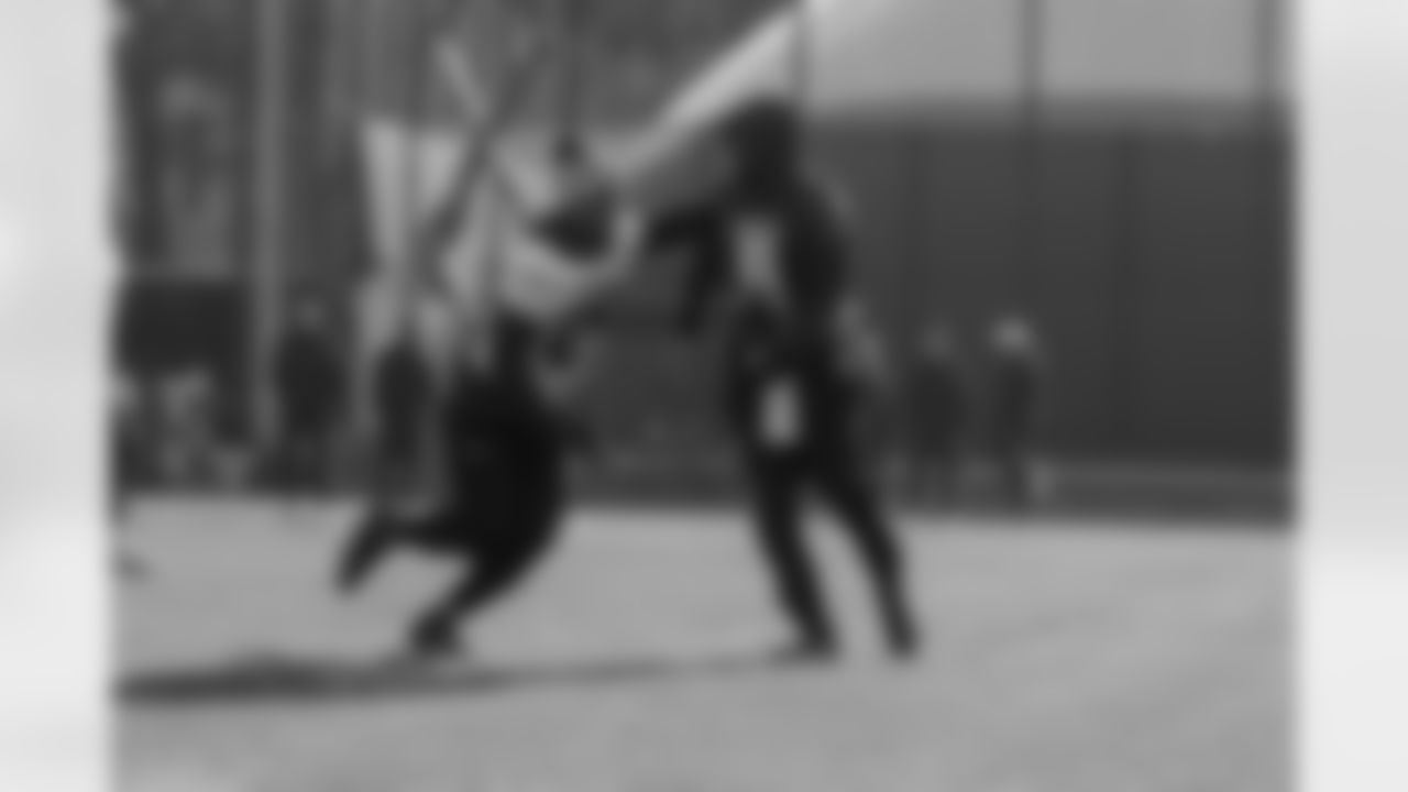 Atlanta Falcons quarterback Michael Penix Jr. #9 and Atlanta Falcons running back Tyler Allgeier #25 during practice at the FC Union Berlin Training Facility in Berlin, Germany on Friday, November 7, 2025. (Photo by Taylor McLaughlin/Atlanta Falcons)