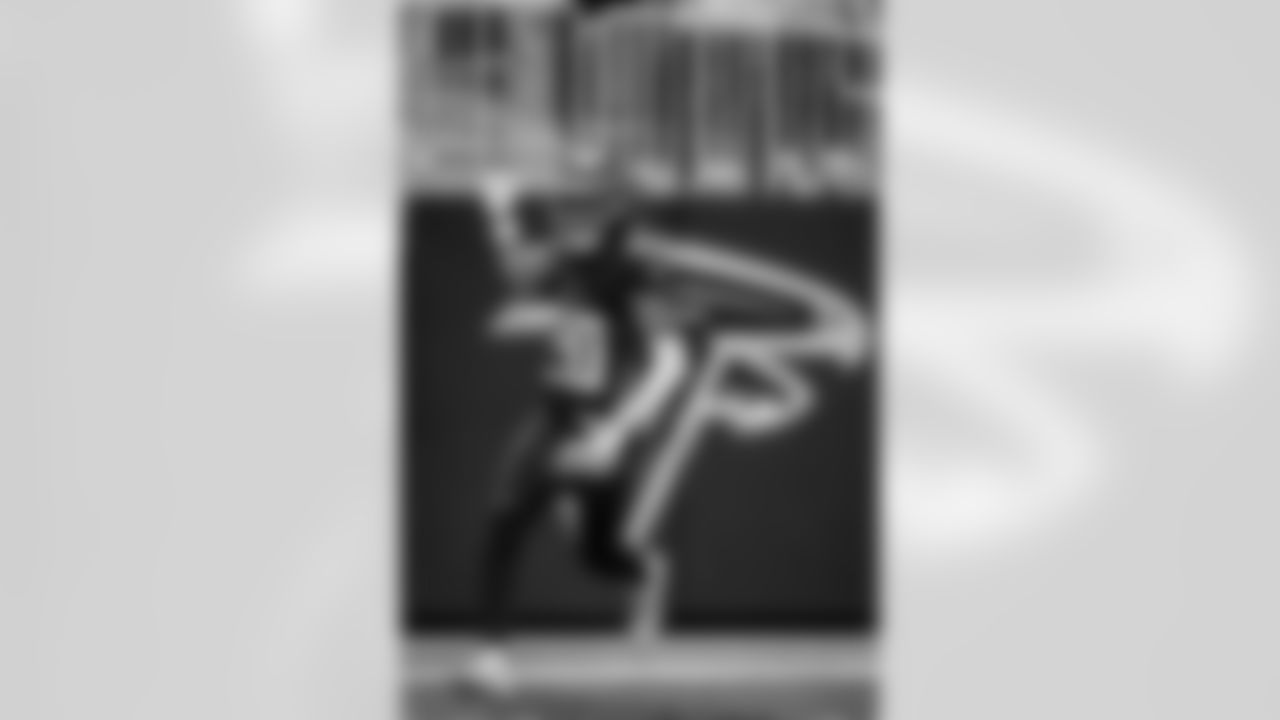 Atlanta Falcons cornerback Dee Alford #20 makes an interception during the Week 18 Game against the New Orleans Saints at Mercedes-Benz Stadium in Atlanta, Georgia on Sunday, January 4, 2026. (Photo by Matthew Grimes/Atlanta Falcons)