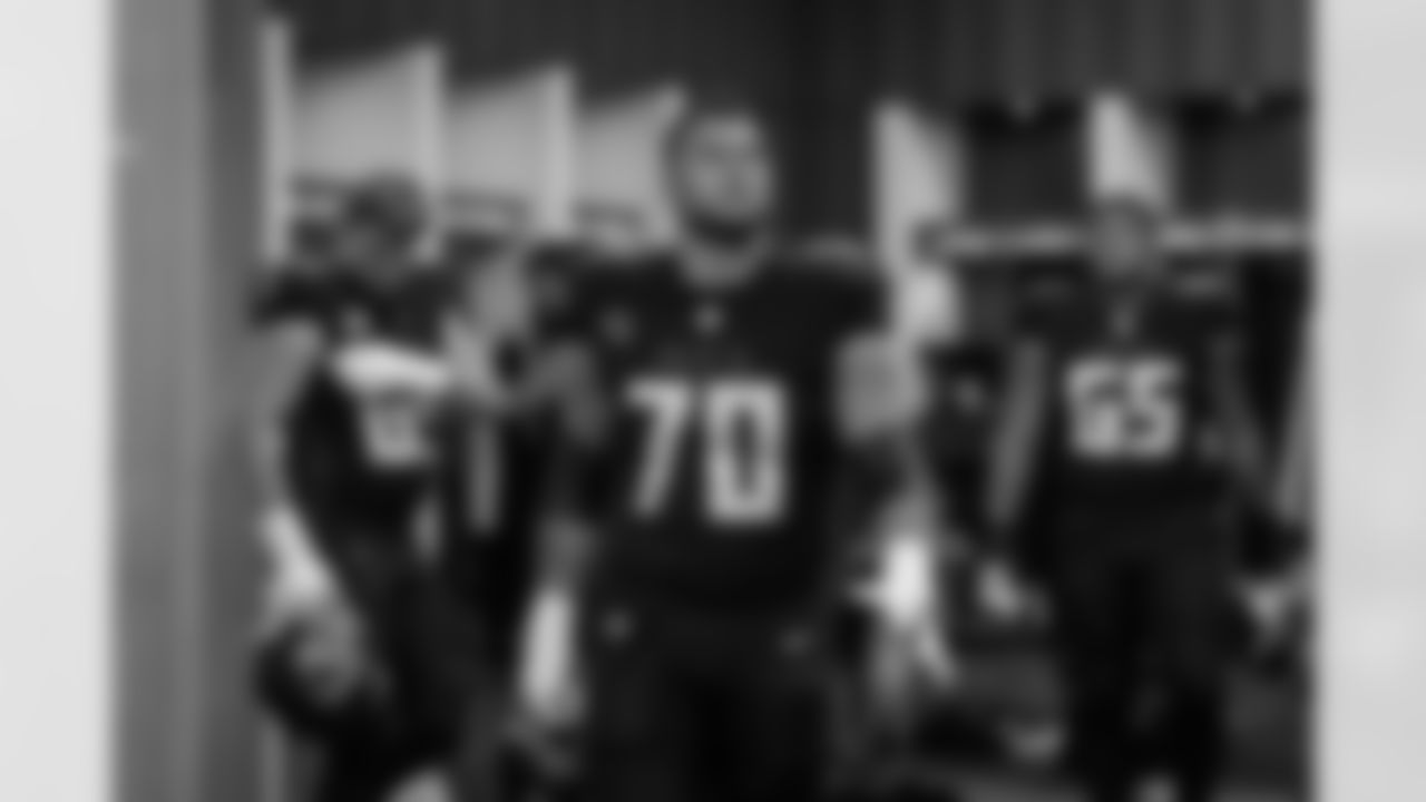 Atlanta Falcons tackle Jake Matthews #70 prepares in the locker room before the Week 8 Game against the Miami Dolphins at Mercedes-Benz Stadium in Atlanta, Georgia on Sunday, October 26, 2025. (Photo by Jay Bendlin/Atlanta Falcons)