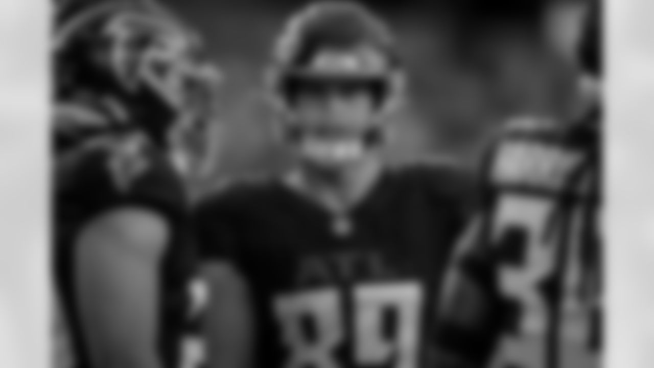 Atlanta Falcons tight end Charlie Woerner #89 looks on during the Week 16 Game against the Arizona Cardinals at State Farm Stadium in Glendale, Arizona on Sunday, December 21, 2025. (Photo by Taylor McLaughlin/Atlanta Falcons)