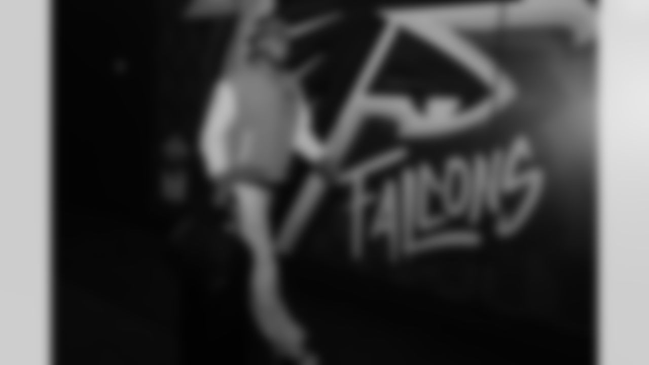 Atlanta Falcons wide receiver Drake London #5 arrives prior to the Week 10 Game against the Indianapolis Colts at Olympic Stadium in Berlin, Germany on Sunday, November 9, 2025. (Photo by Taylor McLaughlin/Atlanta Falcons)