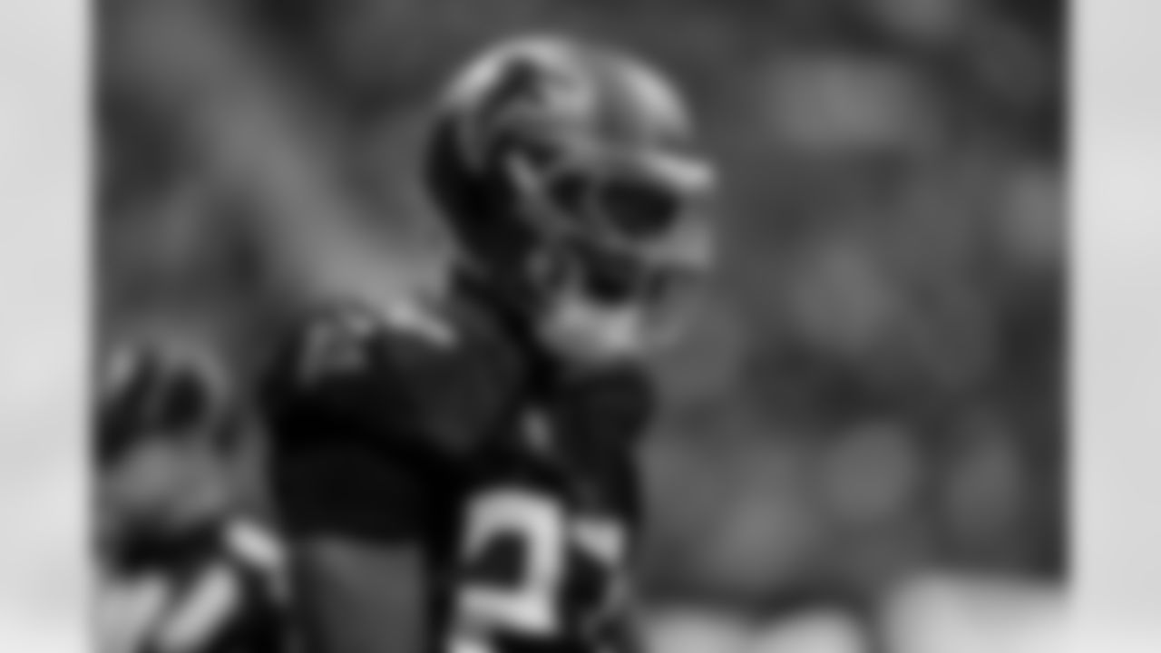 Atlanta Falcons edge rusher James Pearce Jr. #27 makes a sack during the Week 11 Game against the Carolina Panthers at Mercedes-Benz Stadium in Atlanta, Georgia on Sunday, November 16, 2025. (Photo by Taylor McLaughlin/Atlanta Falcons)