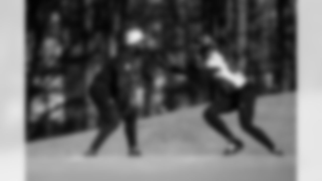 Atlanta Falcons edge rusher James Pearce Jr. #27 during practice at Atlanta Falcons Training Facility in Flowery Branch, Georgia, on Thursday, January 1, 2026. (Photo by Jay Bendlin/Atlanta Falcons)