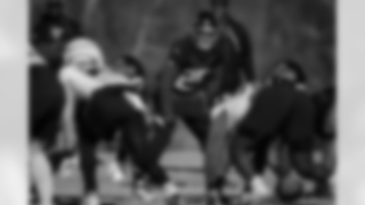 Atlanta Falcons running back Tyler Allgeier #25 during practice at Atlanta Falcons Training Facility in Flowery Branch, Georgia, on Thursday, January 1, 2026. (Photo by Taylor McLaughlin/Atlanta Falcons)