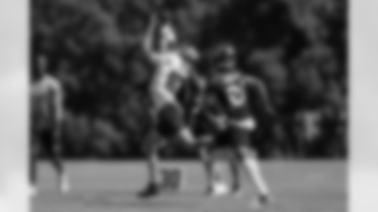 Atlanta Falcons wide receiver David Sills V #87 during Back Together Saturday during 2025 AT&T Training Camp at the Atlanta Falcons Training Facility in Flowery Branch, Ga. On Saturday, July 26, 2025. (Photo by Taylor McLaughlin/Atlanta Falcons)