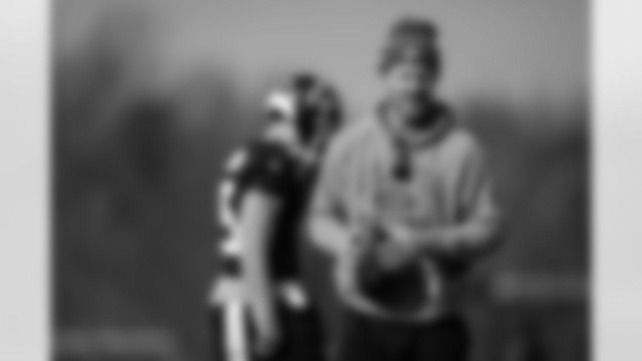 Atlanta Falcons wide receivers coach T.J. Yates during practice at Atlanta Falcons Training Facility in Flowery Branch, Georgia, on Wednesday, December 17, 2025. (Photo by Jay Bendlin/Atlanta Falcons)