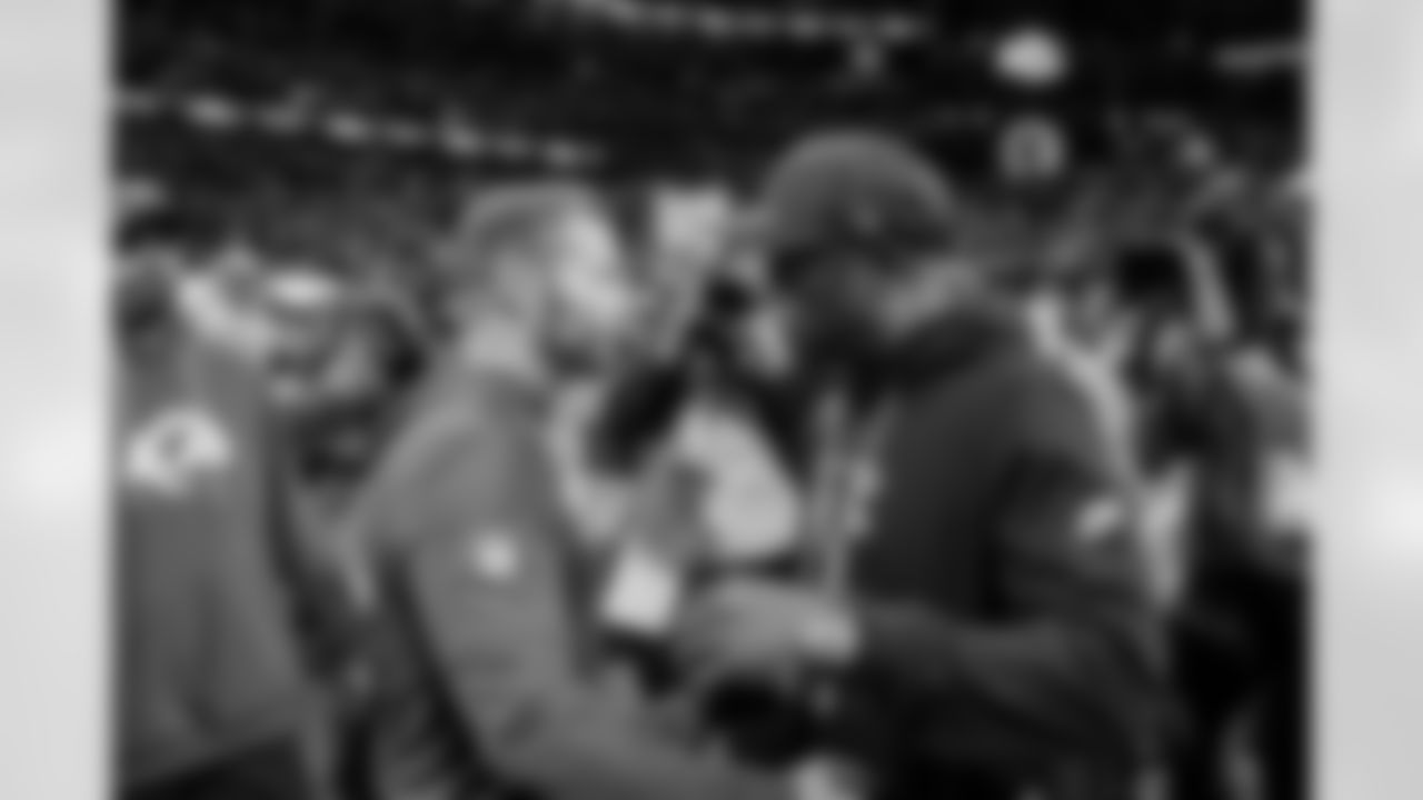 Atlanta Falcons head coach Raheem Morris shakes hands on the field during the Week 17 Game against the Los Angeles Rams at Mercedes-Benz Stadium in Atlanta, Georgia on Monday, December 29, 2025. (Photo by Steven Burroughs/Atlanta Falcons)