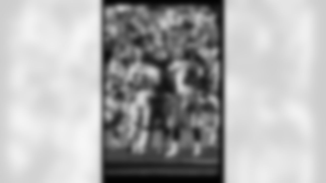 Atlanta Falcons linebacker Jessie Tuggle #58 during the game in Tampa Bay against the Tampa Bay Buccaneers on December 13, 1992. (Photo by Jimmy Cribb)