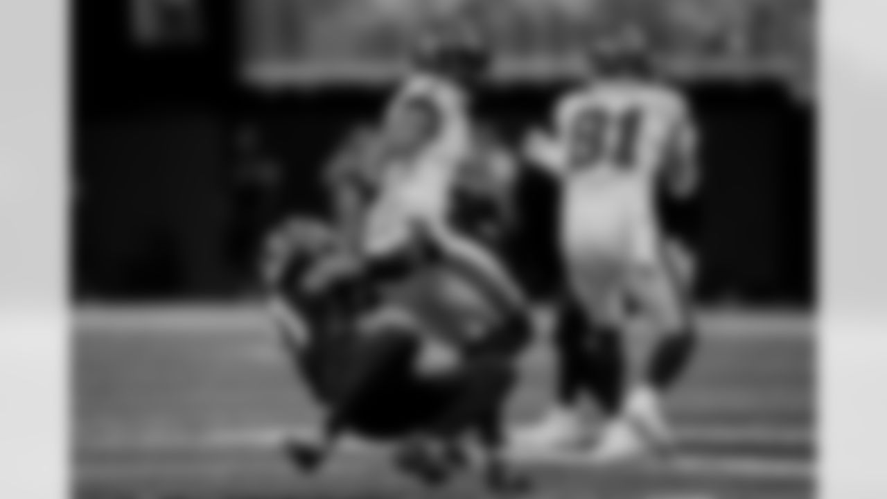Atlanta Falcons safety Xavier Watts #31 makes a tackle during the Week 1 Game against the Tampa Bay Buccaneers at Mercedes-Benz Stadium in Atlanta, Ga. on Sunday, September 7, 2025. (Photo by Taylor McLaughlin/Atlanta Falcons)