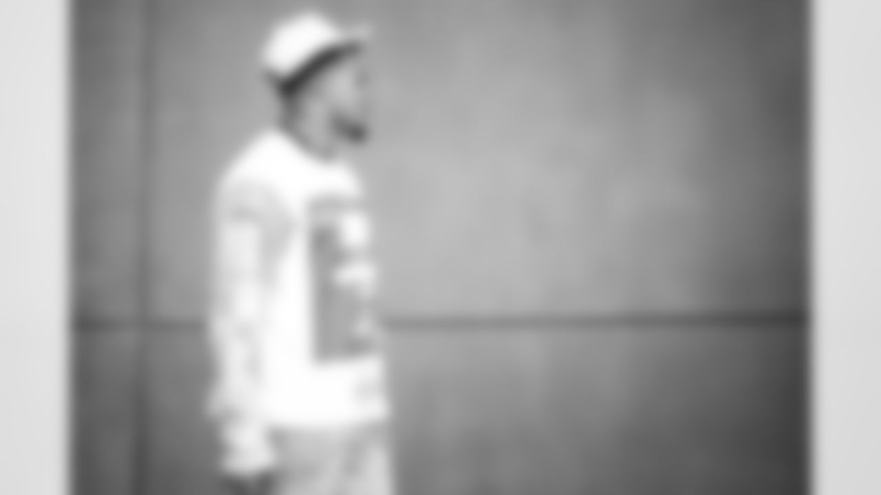 Atlanta Falcons running back Tyler Allgeier #25 arrives before the Week 11 Game against the Carolina Panthers at Mercedes-Benz Stadium in Atlanta, Georgia on Sunday, November 16, 2025. (Photo by Jay Bendlin/Atlanta Falcons)