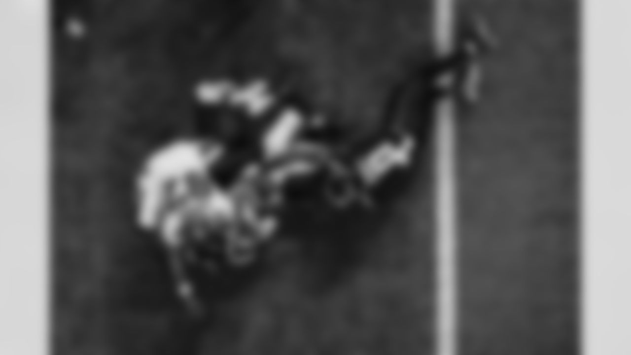 Atlanta Falcons outside linebacker Divine Deablo #0 during the Week 1 Game against the Tampa Bay Buccaneers at Mercedes-Benz Stadium in Atlanta, Georgia on Sunday, September 7, 2025. (Photo by Brandon Magnus/Atlanta Falcons)