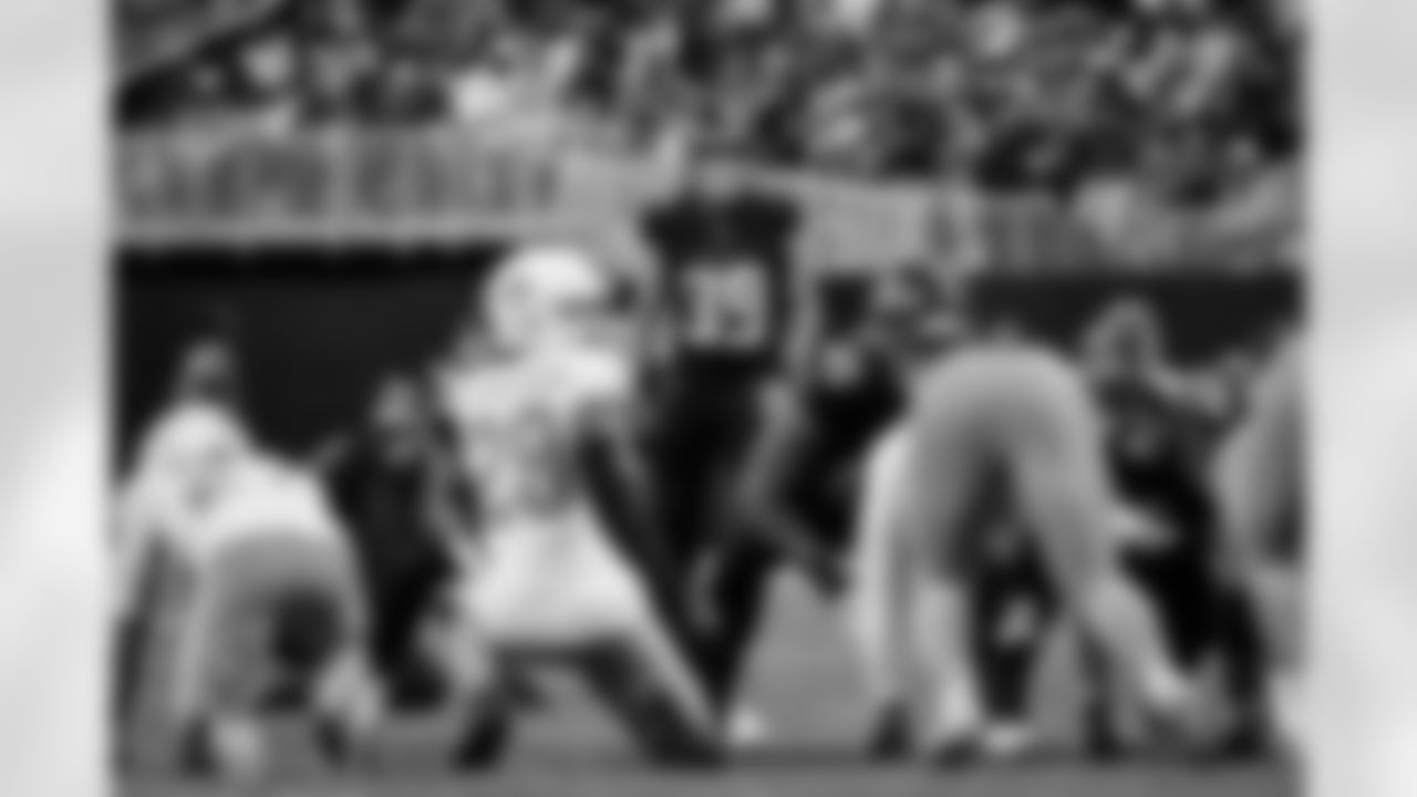 Atlanta Falcons kicker Parker Romo #39 kicks a field goal during the Week 8 Game against the Miami Dolphins at Mercedes-Benz Stadium in Atlanta, Georgia on Sunday, October 26, 2025. (Photo by Kathryn Skeean/Atlanta Falcons)