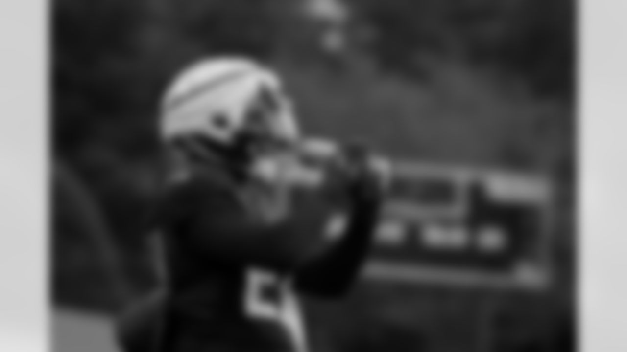 Atlanta Falcons edge rusher James Pearce Jr. #27 during practice at Atlanta Falcons Training Facility in Flowery Branch, Georgia, on Thursday, October 30, 2025. (Photo by Taylor McLaughlin/Atlanta Falcons)