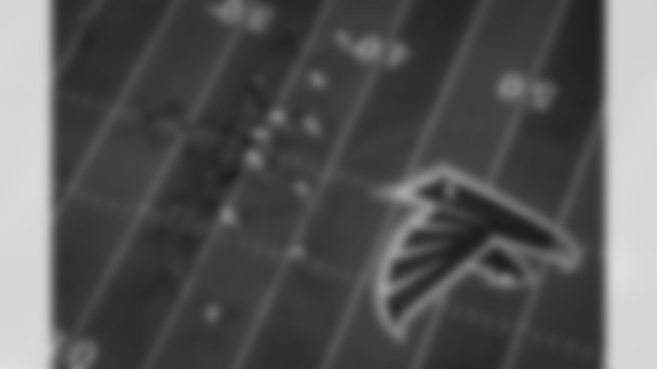 Atlanta Falcons quarterback Kirk Cousins #18 takes a snap during the first half of the Week 8 Game against the Miami Dolphins at Mercedes-Benz Stadium in Atlanta, Georgia on Sunday, October 26, 2025. (Photo by Mitch Martin/Atlanta Falcons)