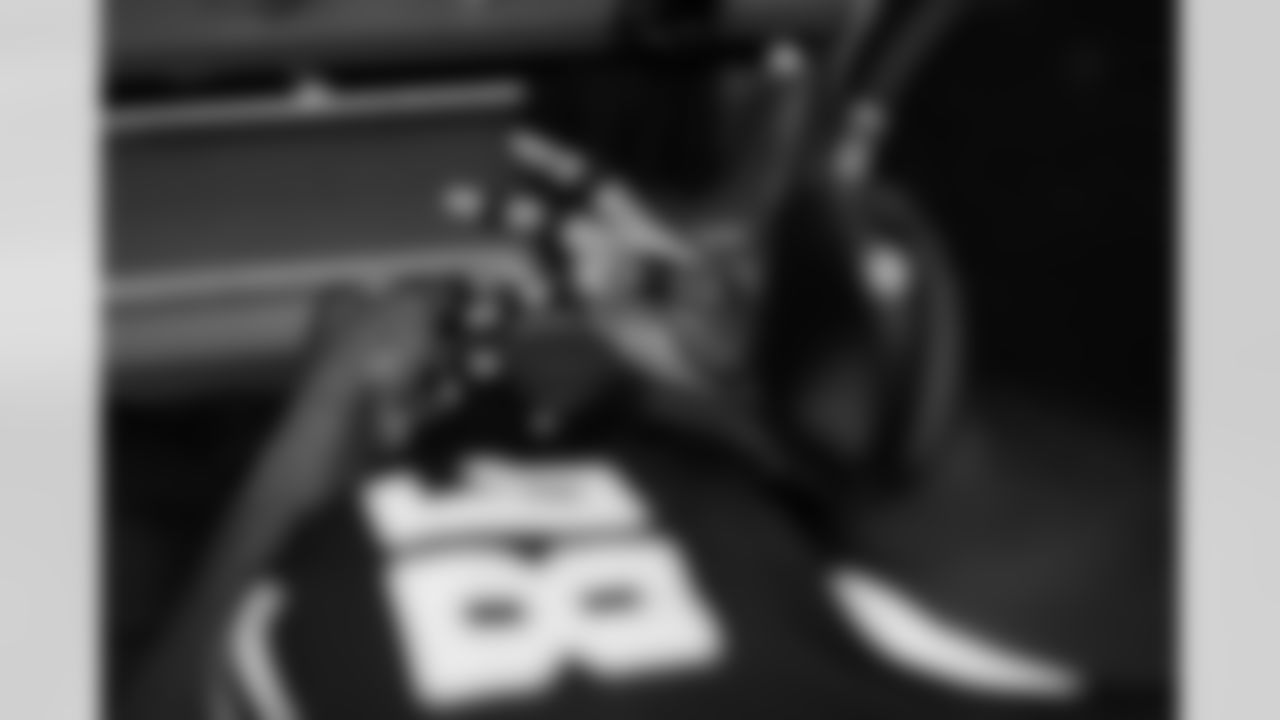 Atlanta Falcons defensive lineman Ruke Orhorhoro #98 in the locker room before the Week 8 Game against the Miami Dolphins at Mercedes-Benz Stadium in Atlanta, Georgia on Sunday, October 26, 2025. (Photo by Jay Bendlin/Atlanta Falcons)