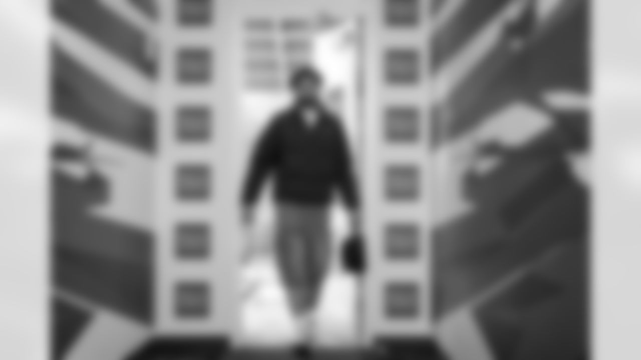 Atlanta Falcons wide receiver Drake London #5 arrives before the Week 18 Game against the New Orleans Saints at Mercedes-Benz Stadium in Atlanta, Georgia on Sunday, January 4, 2026. (Photo by Jay Bendlin/Atlanta Falcons)