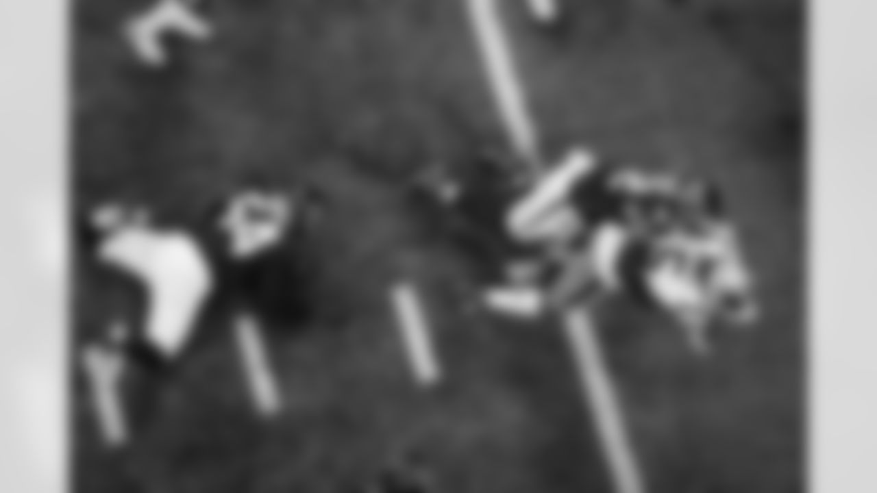 Atlanta Falcons linebacker Khalid Kareem #92 makes a tackle during the Week 11 Game against the Carolina Panthers at Mercedes-Benz Stadium in Atlanta, Georgia on Sunday, November 16, 2025. (Photo by Brandon Magnus/Atlanta Falcons)