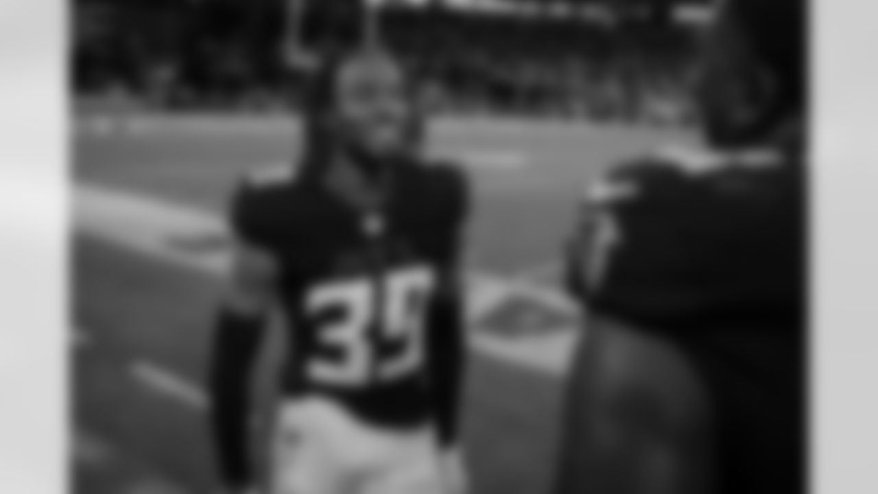 Atlanta Falcons cornerback CJ Henderson #39 celebrates with teammates after an interception during the fourth quarter of the Week 16 Game against the Arizona Cardinals at State Farm Stadium in Glendale, Arizona on Sunday, December 21, 2025. (Photo by Jay Bendlin/Atlanta Falcons)