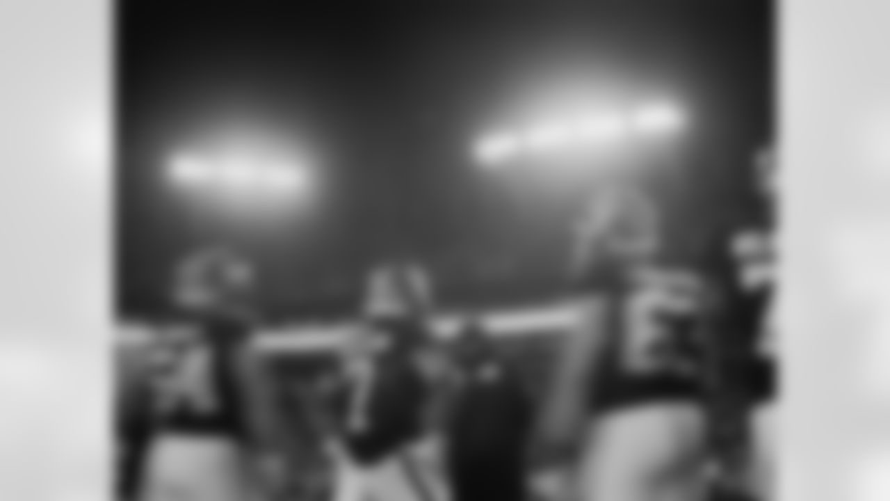 Atlanta Falcons running back Bijan Robinson #7, offensive lineman Ryan Neuzil #64 and guard Chris Lindstrom #63 during the Week 15 Game against the Tampa Bay Buccaneers at Raymond James Stadium in Tampa, Florida on Thursday, December 11, 2025. (Photo by Brandon Magnus/Atlanta Falcons)