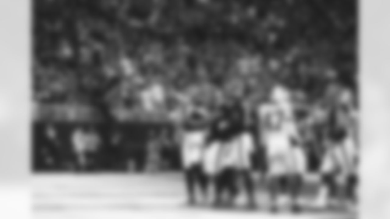 Atlanta Falcons wide receiver Drake London #5 celebrates after scoring a touchdown during Week 6 against the Buffalo Bills at Mercedes-Benz Stadium in Atlanta, Ga. on Monday, October 13, 2025. (Photo by Brandon Magnus/Atlanta Falcons)