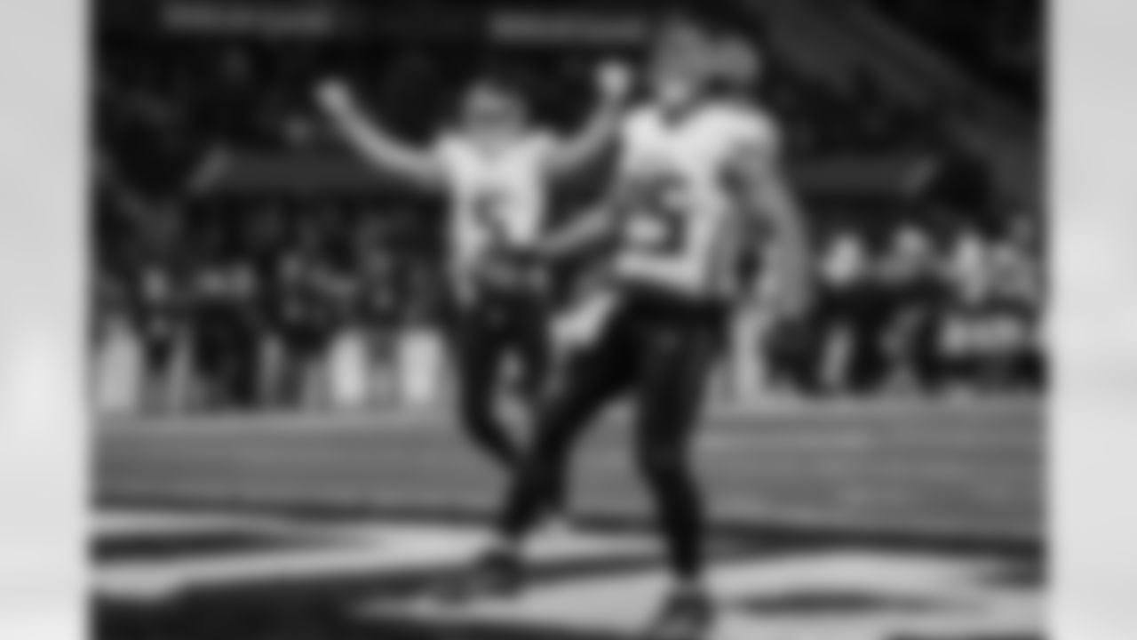 Atlanta Falcons running back Tyler Allgeier #25 celebrates after a touchdown during the fourth quarter of the Week 10 Game against the Indianapolis Colts at Olympic Stadium in Berlin, Germany on Sunday, November 9, 2025. (Photo by Taylor McLaughlin/Atlanta Falcons)