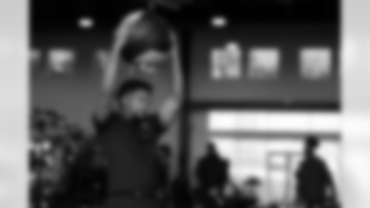 Atlanta Falcons kicker Lenny Krieg #46 during team lift at Atlanta Falcons Training Facility in Flowery Branch, Georgia, on Monday, December 8, 2025. (Photo by Taylor McLaughlin/Atlanta Falcons)