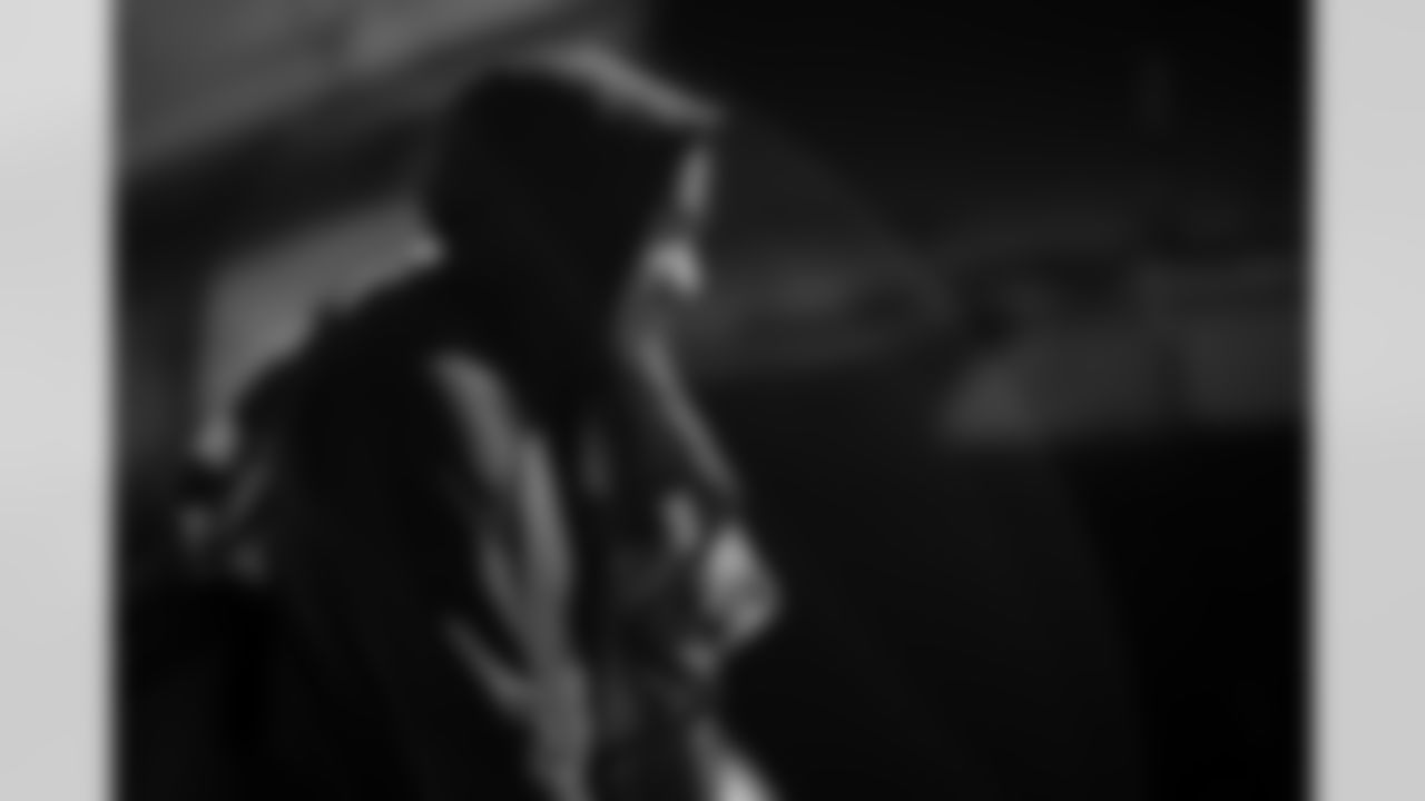 Atlanta Falcons quarterback Michael Penix Jr. #9 boards the plane at Hartsfield-Jackson International Airport in Atlanta, Ga. on Saturday, November 1, 2025. (Photo by Jay Bendlin/Atlanta Falcons)