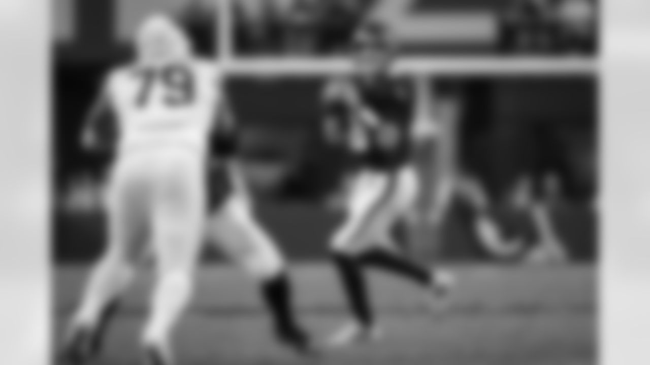 Atlanta Falcons quarterback Kirk Cousins #18 looks to pass during the second quarter of the Week 16 Game against the Arizona Cardinals at State Farm Stadium in Glendale, Arizona on Sunday, December 21, 2025. (Photo by Jay Bendlin/Atlanta Falcons)