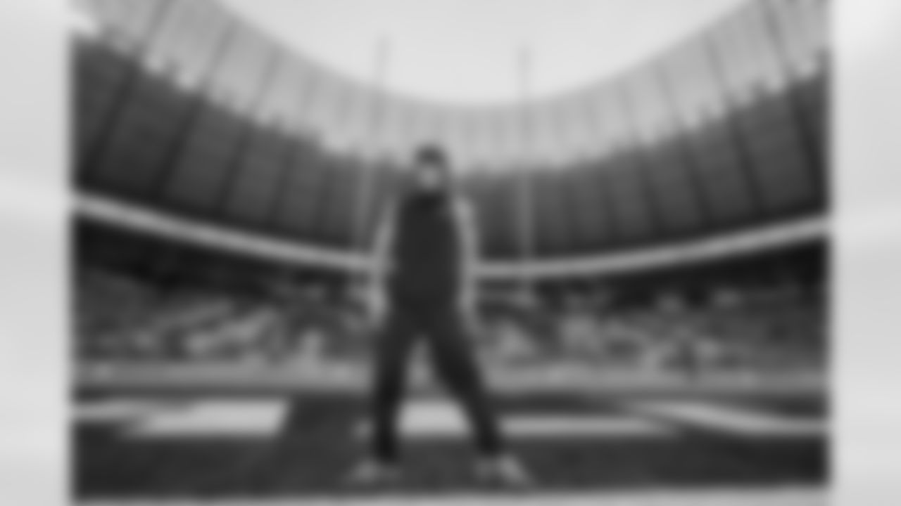 Atlanta Falcons defensive back Billy Bowman Jr. #33 warms up prior to the Week 10 Game against the Indianapolis Colts at Olympic Stadium in Berlin, Germany on Sunday, November 9, 2025. (Photo by Taylor McLaughlin/Atlanta Falcons)