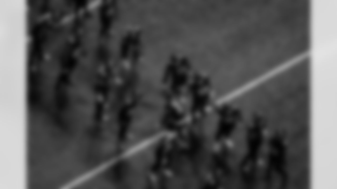 Atlanta Falcons safety Jessie Bates III #3 runs out of the tunnel before the Week 18 Game against the New Orleans Saints at Mercedes-Benz Stadium in Atlanta, Georgia on Sunday, January 4, 2026. (Photo by Taylor McLaughlin/Atlanta Falcons)