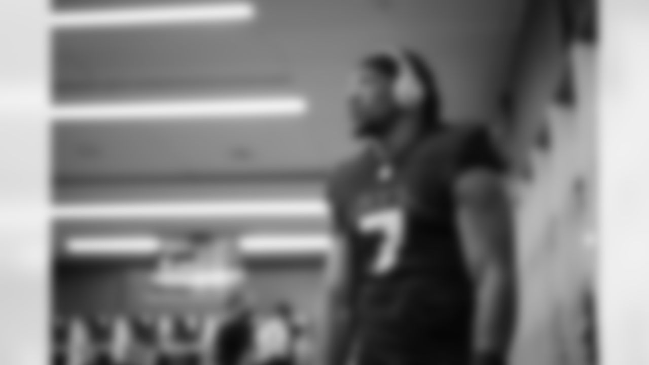 Atlanta Falcons running back Bijan Robinson #7 in the locker room before the Week 14 Game against the Seattle Seahawks at Mercedes-Benz Stadium in Atlanta, Georgia on Sunday, December 7, 2025. (Photo by Jay Bendlin/Atlanta Falcons)