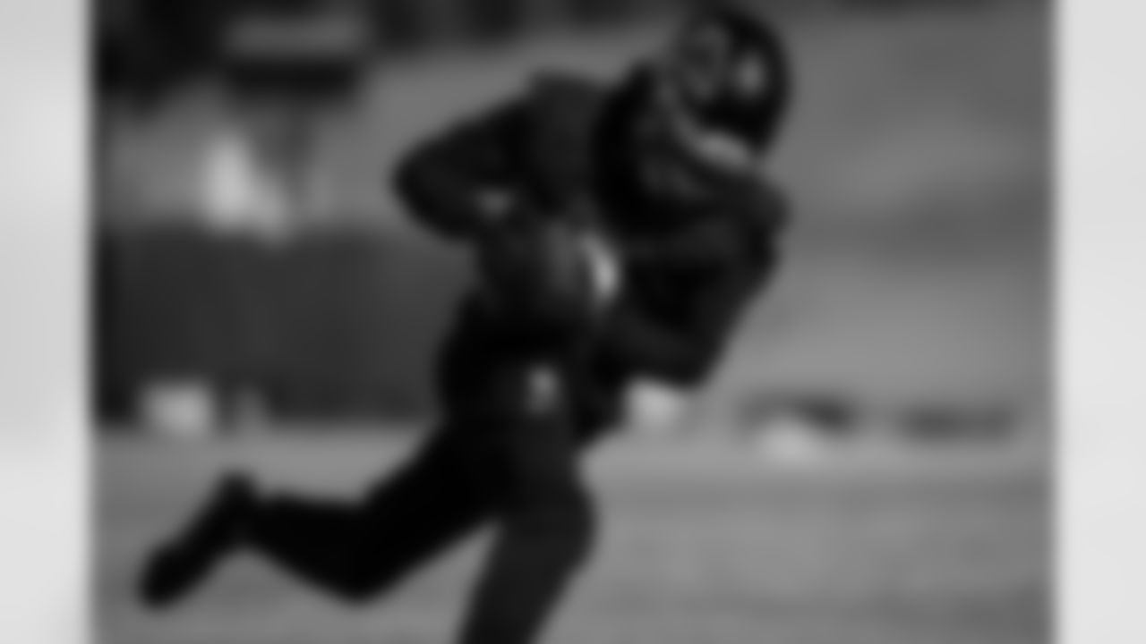 Atlanta Falcons wide receiver Darnell Mooney #1 during practice at Atlanta Falcons Training Facility in Flowery Branch, Georgia, on Thursday, January 1, 2026. (Photo by Taylor McLaughlin/Atlanta Falcons)