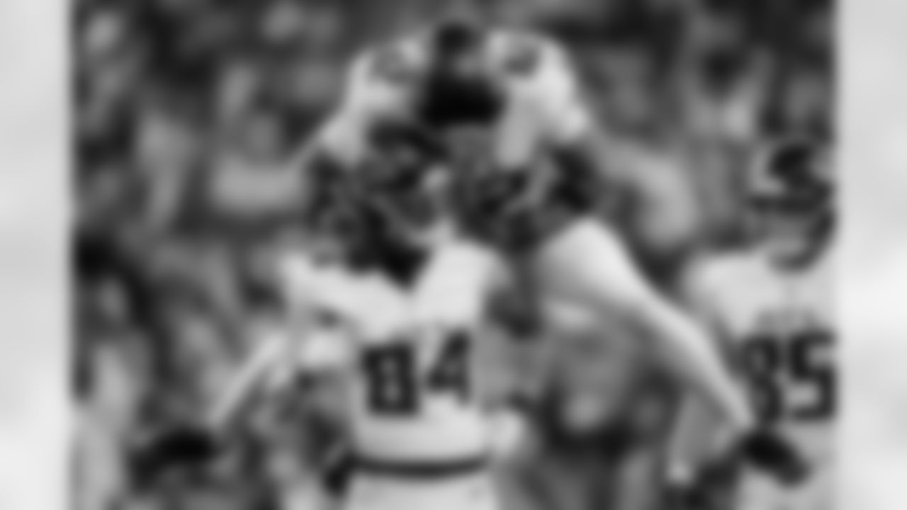 Atlanta Falcons tight end Feleipe Franks #84 reacts after a tackle during the fourth quarter of the Week 9 Game against the New England Patriots at Gillette Stadium in Foxborough, Massachusetts on Sunday, November 2, 2025. (Photo by Taylor McLaughlin/Atlanta Falcons)