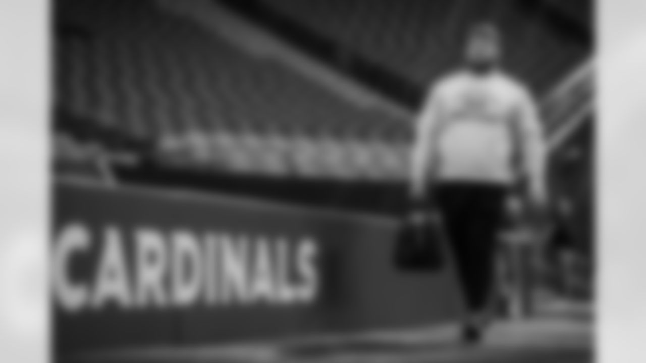 Atlanta Falcons offensive lineman Ryan Neuzil #64 arrives before the Week 16 Game against the Arizona Cardinals at State Farm Stadium in Glendale, Arizona on Sunday, December 21, 2025. (Photo by Taylor McLaughlin/Atlanta Falcons)