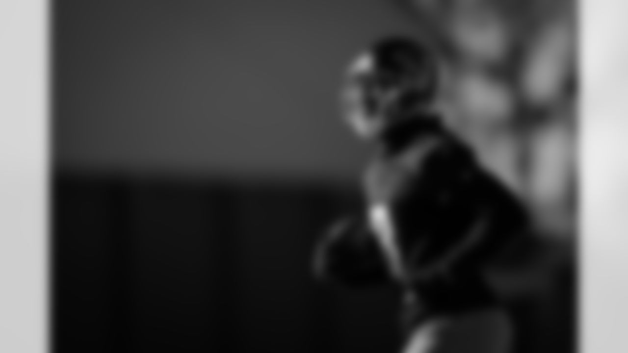 Atlanta Falcons tight end Kyle Pitts Sr. #8 during practice at Atlanta Falcons Training Facility in Flowery Branch, Georgia, on Thursday, January 1, 2026. (Photo by Jay Bendlin/Atlanta Falcons)