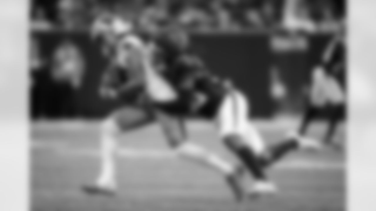 Atlanta Falcons inside linebacker Ronnie Harrison #36 makes a sack during the Week 11 Game against the Carolina Panthers at Mercedes-Benz Stadium in Atlanta, Georgia on Sunday, November 16, 2025. (Photo by Kevin Liles/Atlanta Falcons)