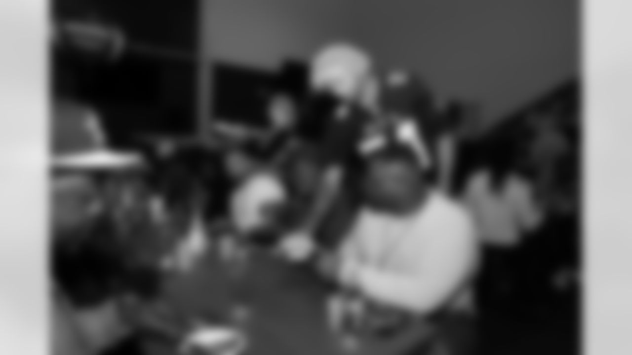 Scenes from AJ Terrell Jr.'s Atlanta Mission Dinner at Atlanta Mission: The Shepherd's Inn in Atlanta, Ga. on Tuesday, November 25, 2025. (Photo by Steven Burroughs/Atlanta Falcons)