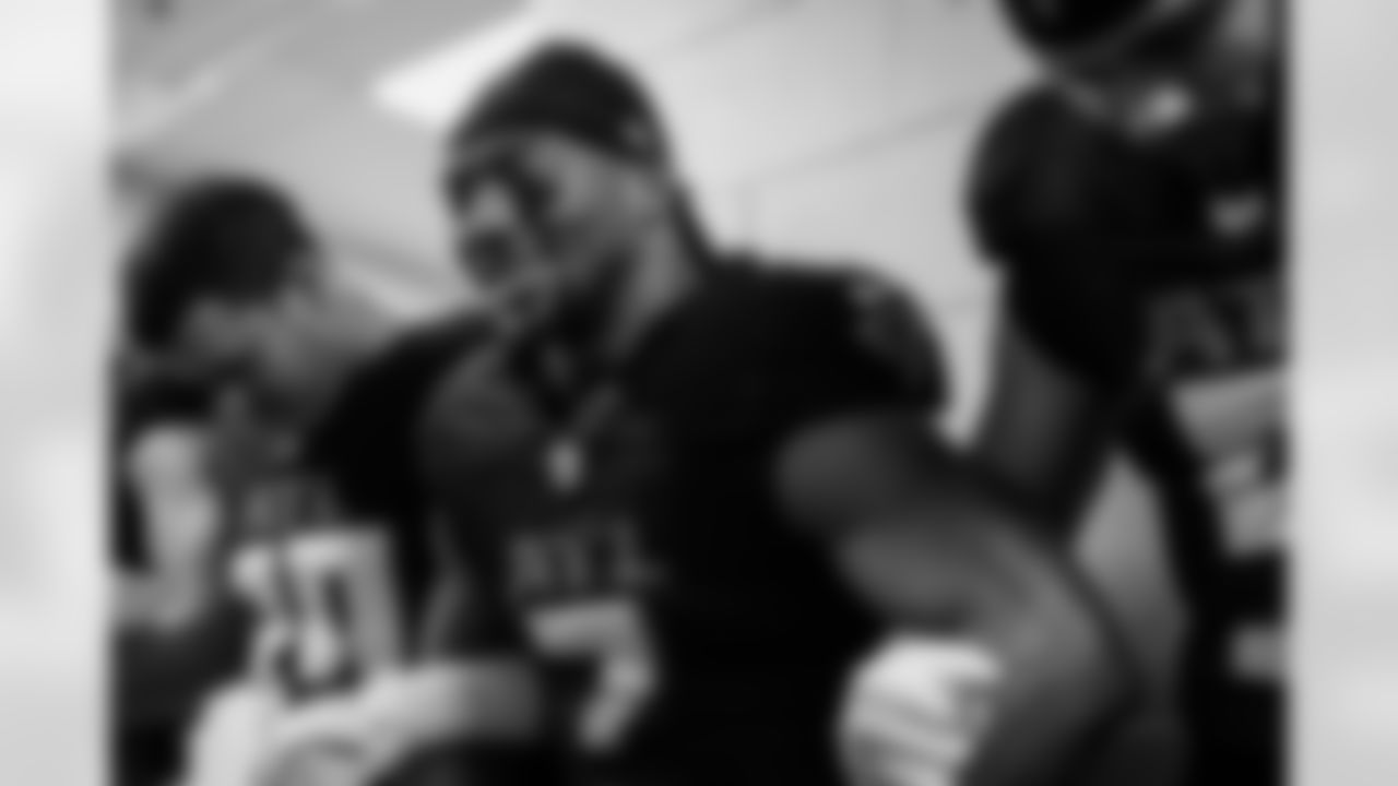 Atlanta Falcons running back Bijan Robinson #7 prior to the Week 16 Game against the Arizona Cardinals at State Farm Stadium in Glendale, Arizona on Sunday, December 21, 2025. (Photo by Jay Bendlin/Atlanta Falcons)