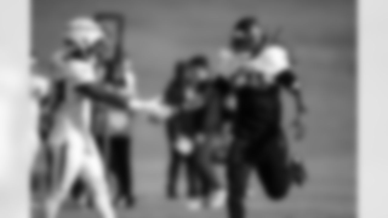 Atlanta Falcons cornerback Mike Ford Jr. #28 during practice at Atlanta Falcons Training Facility in Flowery Branch, Georgia, on Thursday, November 13, 2025. (Photo by Taylor McLaughlin/Atlanta Falcons)