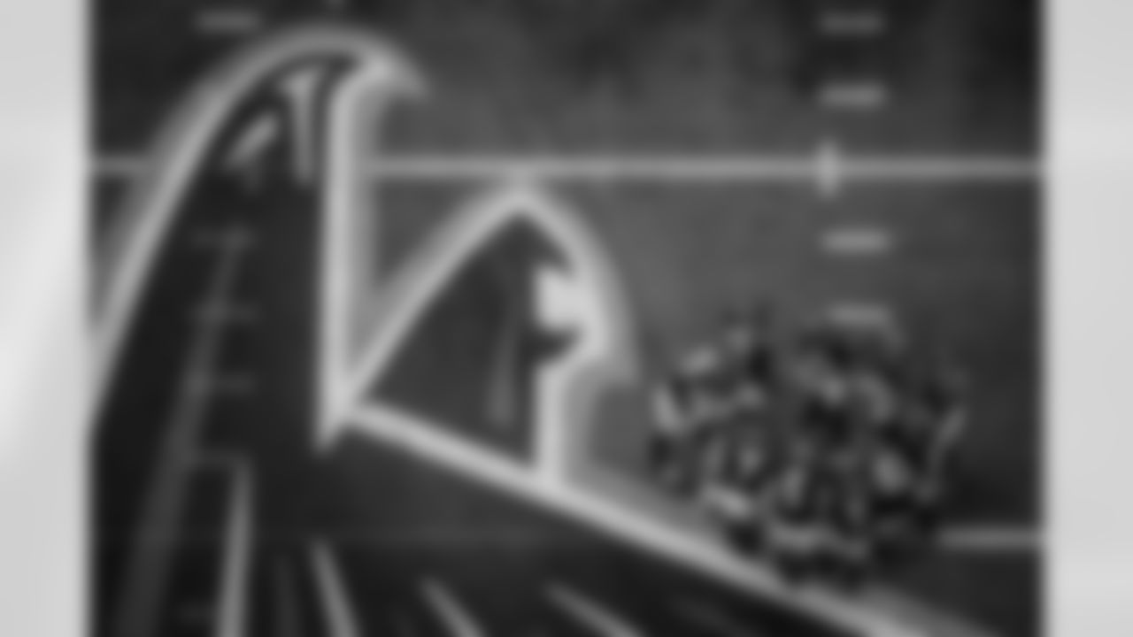 Atlanta Falcons players huddle during the Week 11 Game against the Carolina Panthers at Mercedes-Benz Stadium in Atlanta, Georgia on Sunday, November 16, 2025. (Photo by Brandon Magnus/Atlanta Falcons)