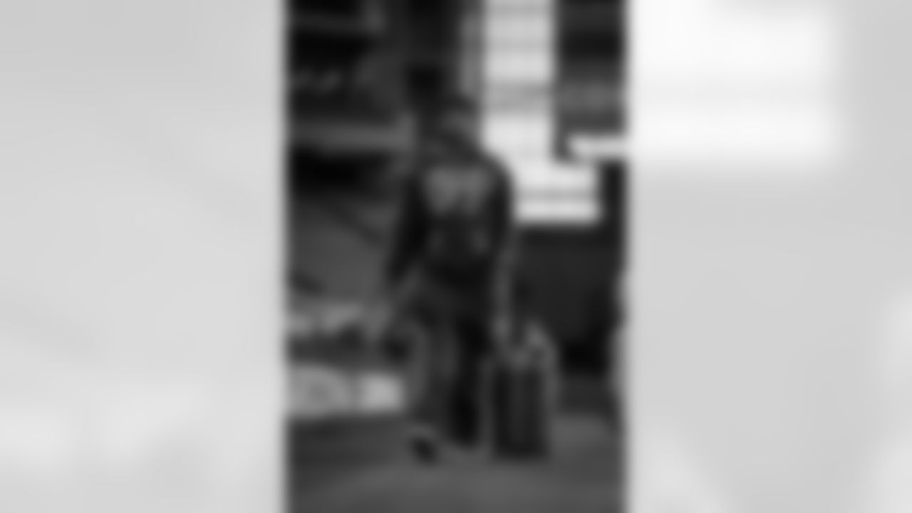 Atlanta Falcons wide receiver Chris Blair #19 arrives before the Week 16 Game against the Arizona Cardinals at State Farm Stadium in Glendale, Arizona on Sunday, December 21, 2025. (Photo by Taylor McLaughlin/Atlanta Falcons)