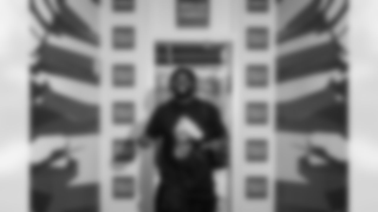 Atlanta Falcons outside linebacker Divine Deablo #0 arrives before during the Week 17 Game against the Los Angeles Rams at Mercedes-Benz Stadium in Atlanta, Georgia on Monday, December 29, 2025. (Photo by Taylor McLaughlin/Atlanta Falcons)