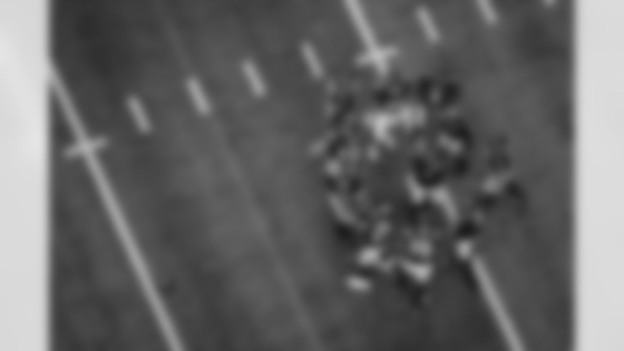 Atlanta Falcons players huddle during the Week 11 Game against the Carolina Panthers at Mercedes-Benz Stadium in Atlanta, Georgia on Sunday, November 16, 2025. (Photo by Brandon Magnus/Atlanta Falcons)